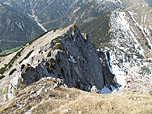 Tiefblick vom Gipfel