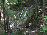 ...zu einem Wasserfall