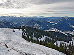 Blick zum Wettersteingebirge mit der Zugspitze