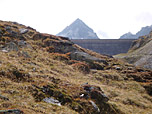 Kurz vor der Staumauer des Weißsees