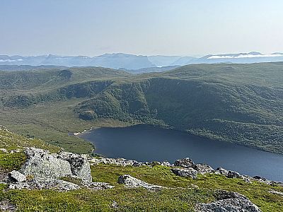 Blick hinunter zum Raudsandvatnet