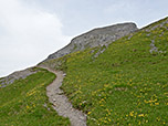 Wir wandern nordwärts auf den Gipfelaufbau zu