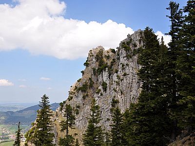 Das Gipfelkreuz des Zinkens wird sichtbar