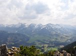 Blick über die Berge jenseits des Tannheimer Tals