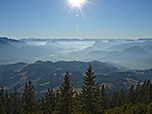 Traumhafter Blick über das Inntal zu den Kitzbüheler, Tuxer und Zillertaler Alpen
