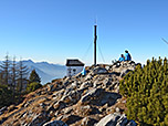 Der Spitzstein-Gipfel mit Kreuz und Kapelle