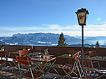 Biergartenwetter auf der Terrasse des Spitzsteinhauses