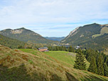Blick hinunter zum Spitzingsee