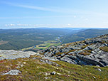 Durch das Tal schlängelt sich der Hemsil