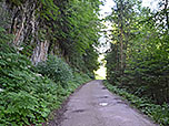 ...zu einem Fahrweg