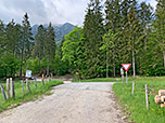 Los gehts am kleinen Parkplatz oberhalb von Schmelz