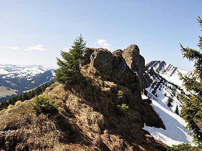 Weiter den Grat entlang