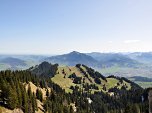 Blick über den Mittag zum Grünten, rechts Sonthofen,