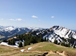 Der Stuiben (1749 m) rückt näher