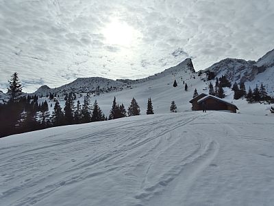 ... zur Stuibenhütte auf.