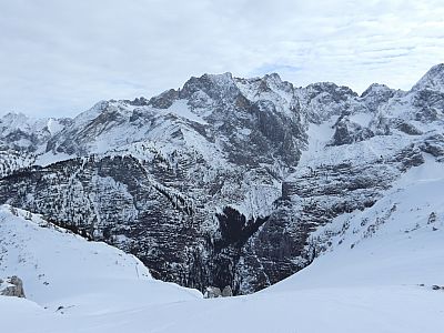 Die gewaltige Nordwand der Dreitorspitze