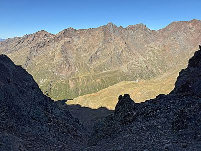 Ein weiterer Blick hinunter zur Oberetteshütte