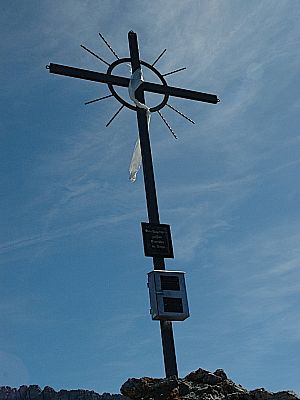 Gipfelkreuz Vorderer Tajakopf (2450 m)