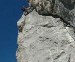 Mit Klammern gesichert