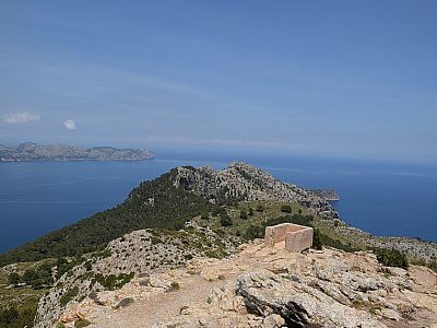 Im Norden können wir den Penya Roja erkennen