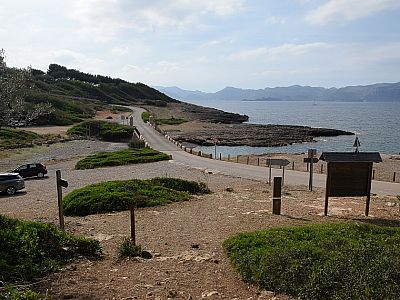 ... wandern wir zurück zum Parkplatz