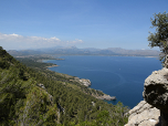 Weit reicht der Blick über die Bucht von Pollença