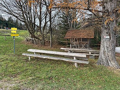 Rastplatz gegenüber des Berggasthofs
