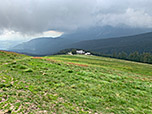 Blick hinunter zur Stoißer Alm