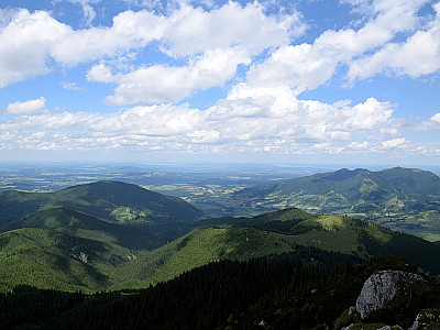 Der Blick nach Norden auf Ammersee und Starnberger See