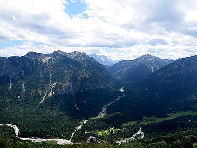 Der Blick nach Süden zur Zugspitze