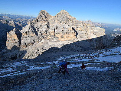 ... dann steigen wir auf der Nordseite ab.