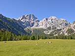 Blick zur Östlichen Karwendelspitze und zur Vogelkarspitze