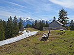 Im Hintergrund der Hohe Göll, das Hohe Brett und der Schneibstein