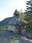 ...passieren eine Kapelle...