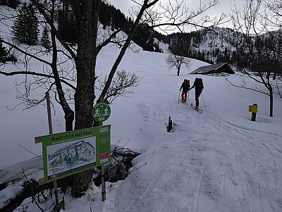 An der Kranzlerhütte informiert der DAV über die Wildschutzgebiete