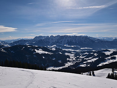 Im Süden zeigt sich das Kaisergebirge