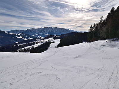 ... bevor es über die Wirtschaftsstraße zurück geht.
