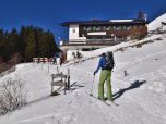 Wer Durst hat, kann hier imSpitzsteinhaus oder in der Altkaseralm einkehren