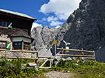 ...und thront am Fuße der Heiterwand