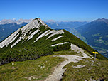 Am Sattele mit Blick zum Haiminger Kreuz