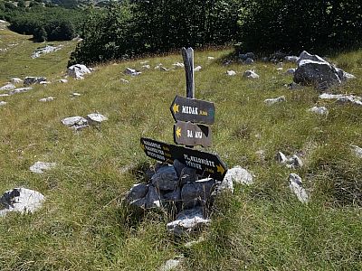 Hier marschieren wir geradeaus weiter 