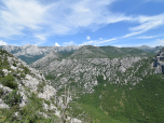 Der Blick nach Nordosten auf das Velebit, links der Vaganski Vrh