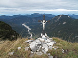 Das kleine Gipfelkreuz des Vorderskopfs