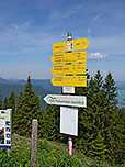 Wegweiser an der Bergstation