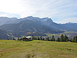 Von der Eckenhütte hat man einen wunderbaren Blick zur Zugspitze, ...