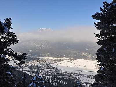 Blick über Burgrain zum Kramer