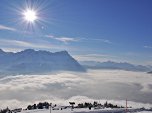Hochnebel über Garmisch vor der Zugspitze