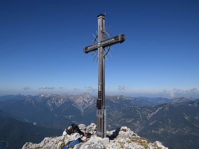 Das Gipfelkreuz des Großen Waxensteins