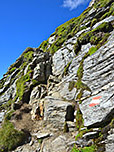 Trittbügel an einer steileren Stufe