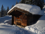 Die kleine Hütte nach etwa zweidrittel der Wegstrecke